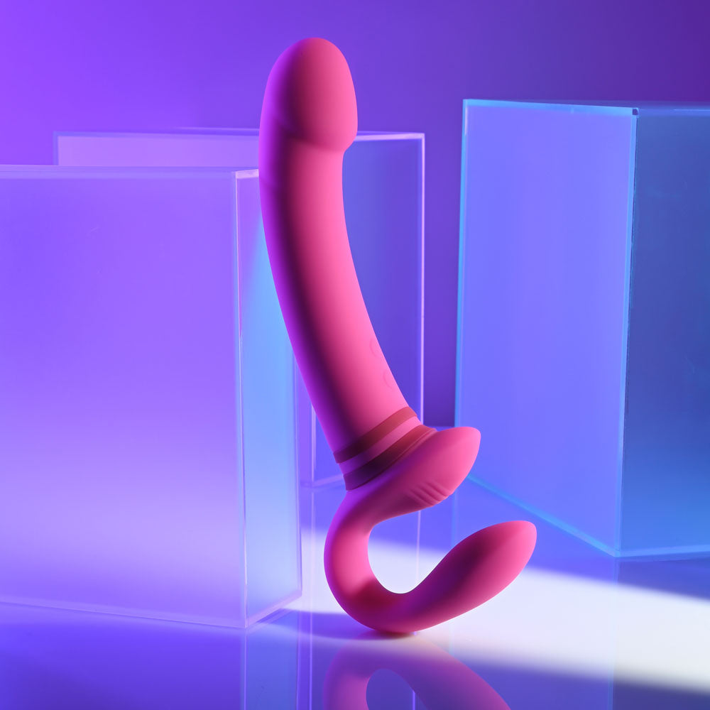 Gender X SHARING IS CARING - Pink 21.9 cm USB Rechargeable Strapless Strap-On